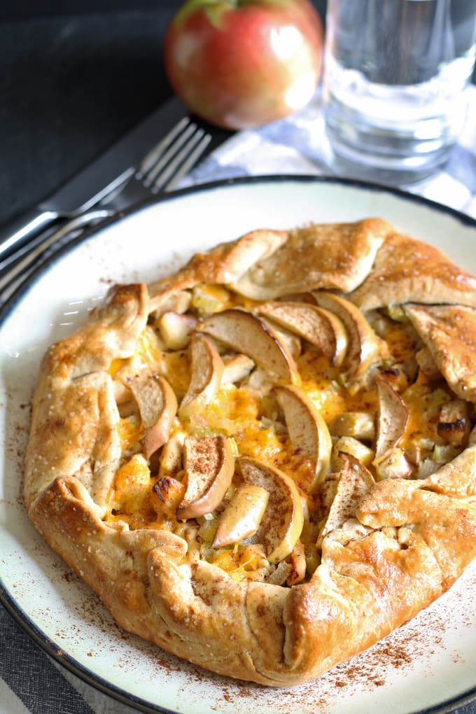 Apple Chicken Cheddar Galette - savory, perfect for dinner! | honeyandbirch.com #KitchenAidContest