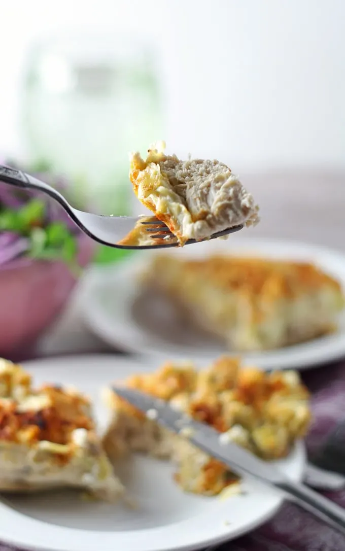 When chicken for dinner gets boring, make this Parmesan Artichoke Chicken dish! | honeyandbirch.com