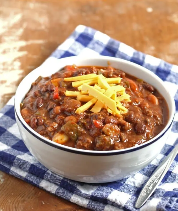 Slow Cooker Chorizo and Ground Beef Chili | Honey and Birch