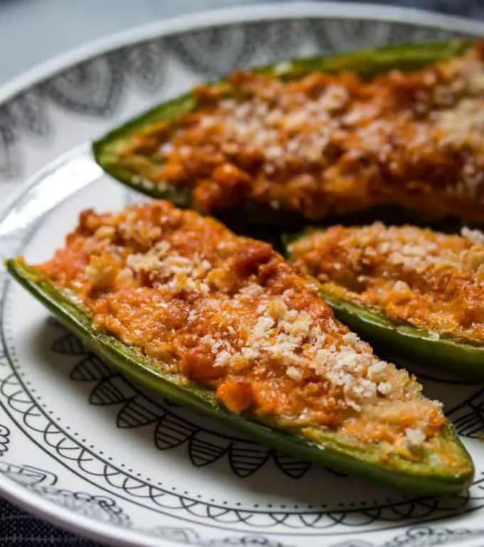 photo of baked jalapeno poppers