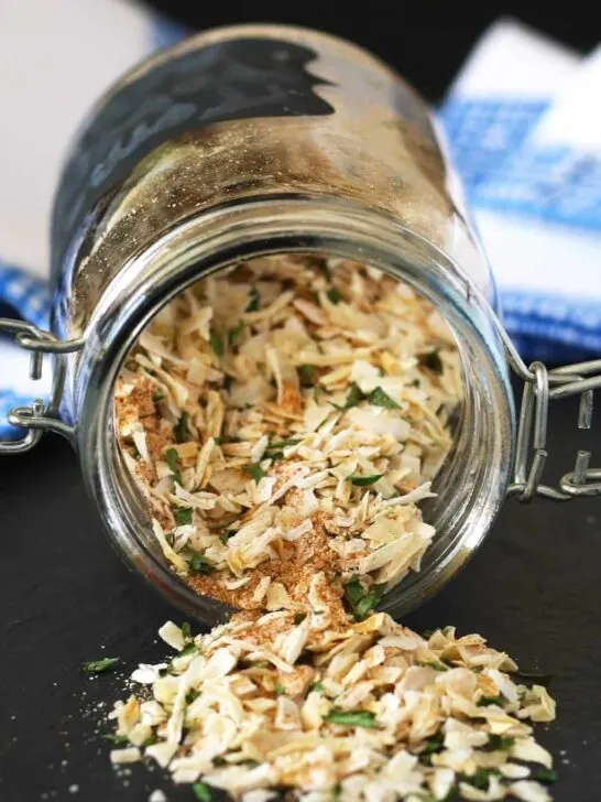 homemade onion soup mix in a jar