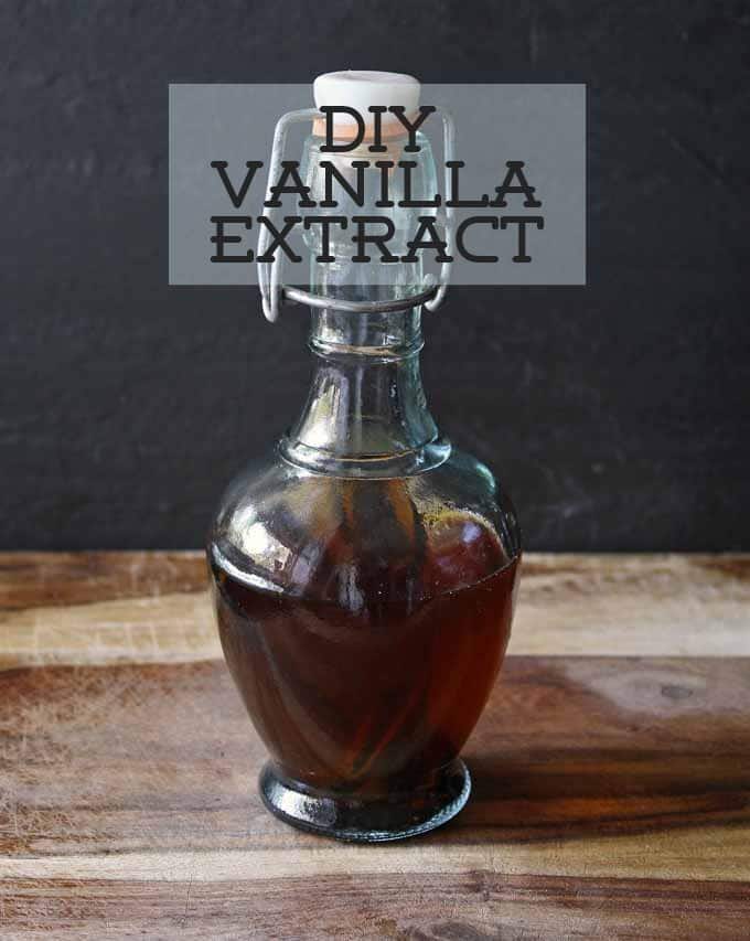 Make Your Own Vanilla Extract - This easy Kitchen #DIY is great for #gifts. | Honey and Birch 