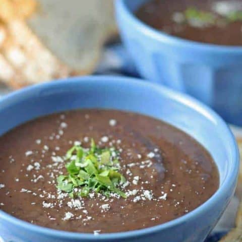3 Ingredient Black Bean Soup | honeyandbirch.com #easy