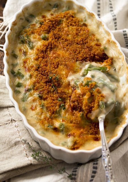 8 Great: Thanksgiving Dinner Edition | 8 Great Green Bean Casserole Recipes | www.honeyandbirch.com