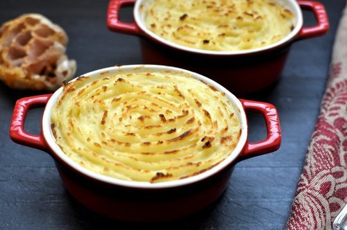 8 Great: Thanksgiving Dinner Edition | 8 Great Mashed Potato Recipes | www.honeyandbirch.com