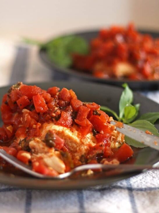 Slow Cooker Bruschetta Chicken