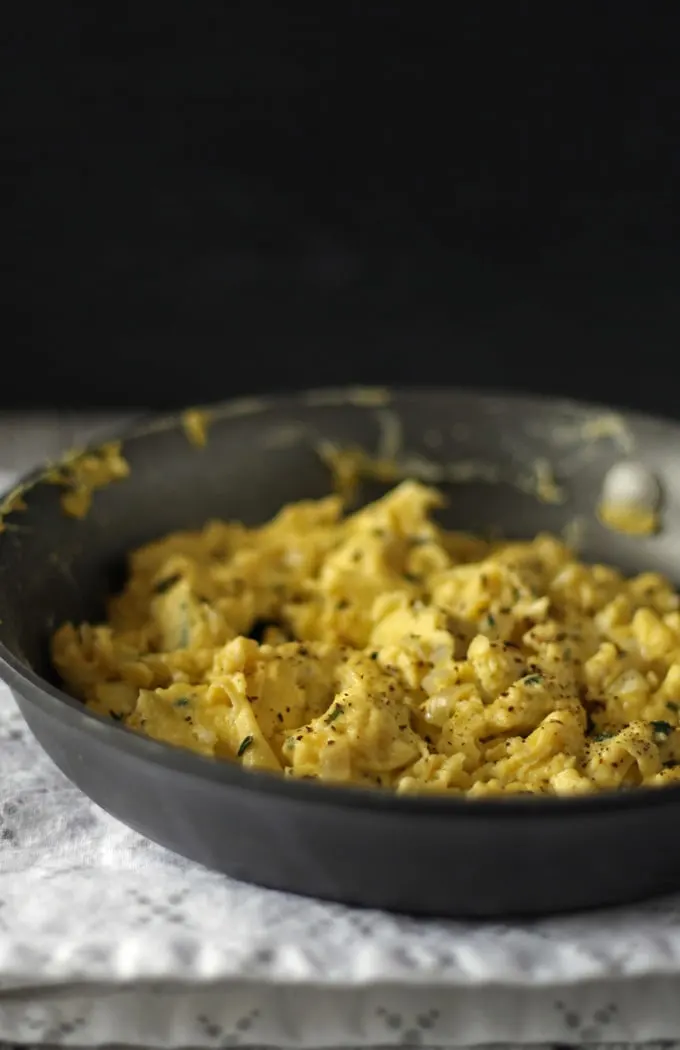 Leftover Herb Breakfast Scrambler | www.honeyandbirch.com