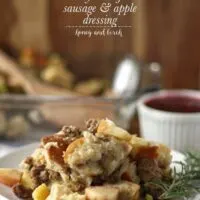 Turkey breakfast sausage and apple dressing - perfect for holiday dinners! | www.honeyandbirch.com | #thanksgiving