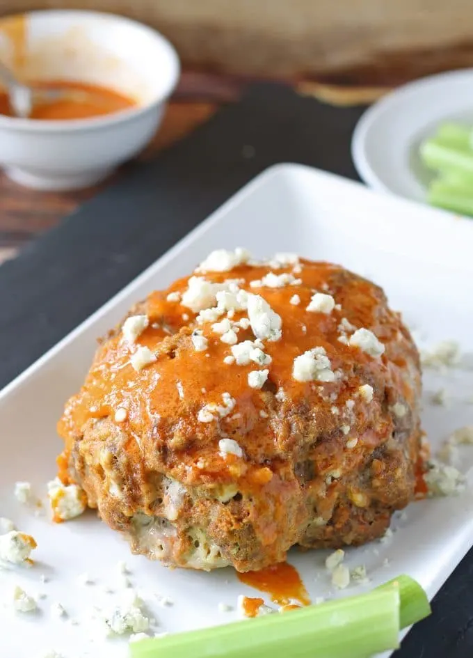 Buffalo Meatloaf www.honeyandbirch.com #dinner #sundaysupper