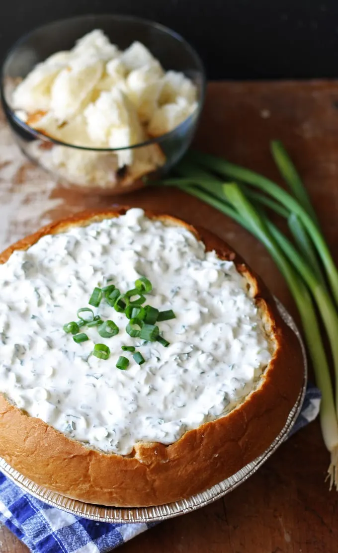 Easy Green Onion Dip - substitute spinach dip for this yummy appetizer! | www.honeyandbirch.com #dipEasy Green Onion Dip - substitute spinach dip for this yummy appetizer! | www.honeyandbirch.com #dip