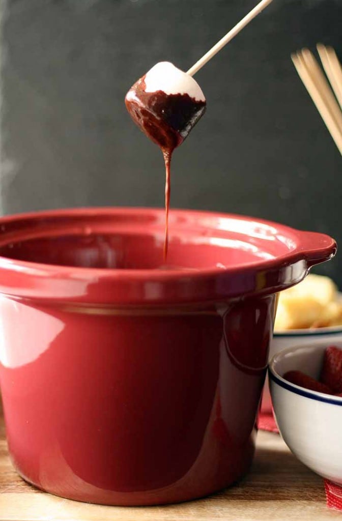 Chocolate Desserts for Valentine's Day | www.honeyandbirch.com | #vday #chocolate