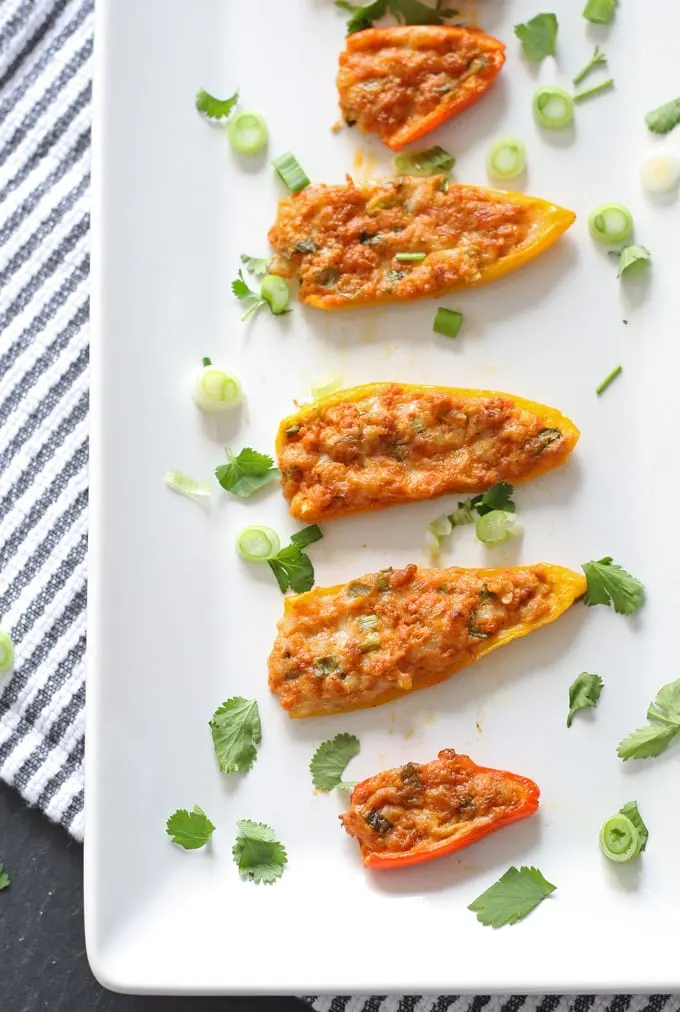 Mini Pepper Poppers | www..honeyandbirch.com #appetizer