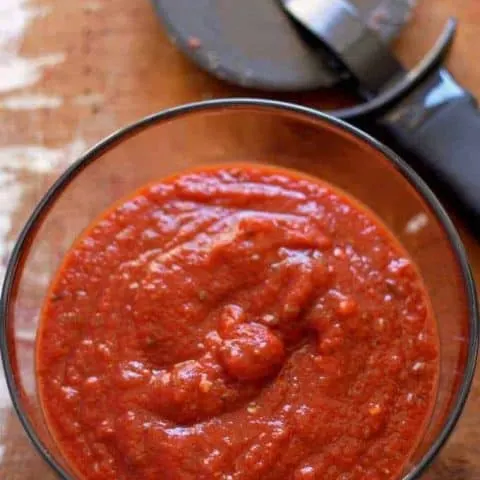 Easy Homemade Pizza Sauce picture