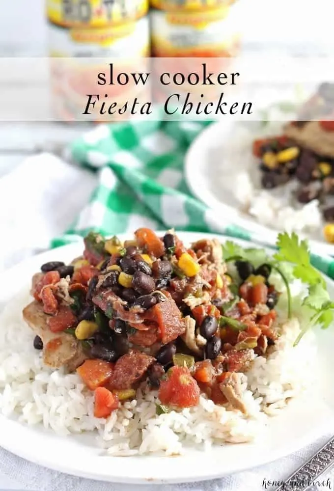 Slow Cooker Fiesta Chicken is crowd friendly and perfect for college hoops parties! #JustAddRotel #Ad