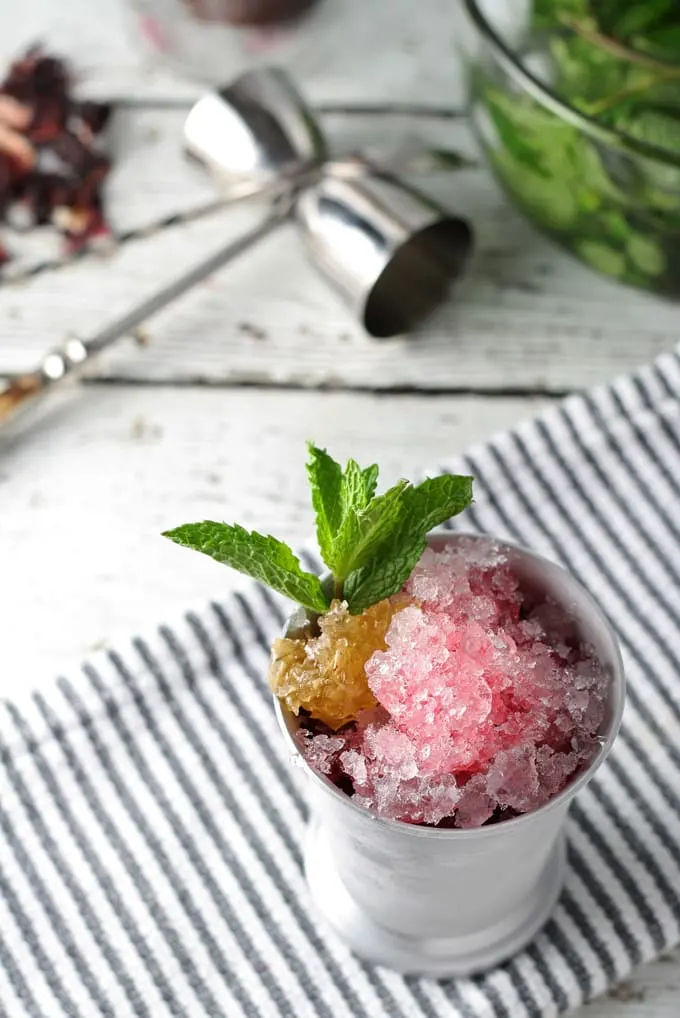 Hibiscus Honey Mint Julep | honeyandbirch.com #bourbon #cocktail