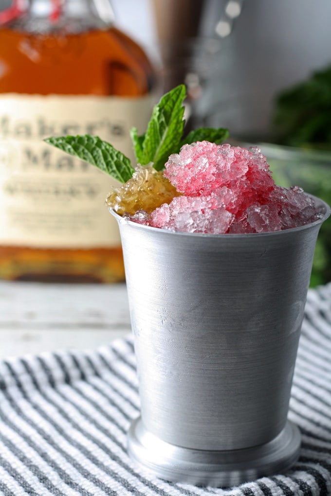 Hibiscus Honey Mint Julep | honeyandbirch.com #bourbon #cocktail