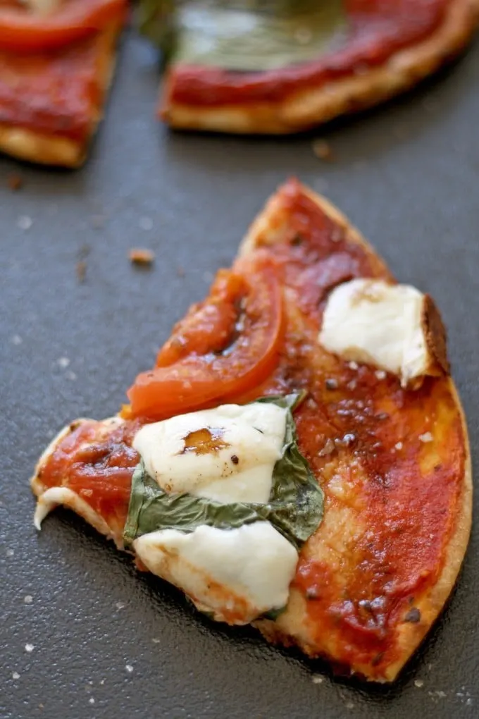 Margherita Pizza Pitas | honeyandbirch.com