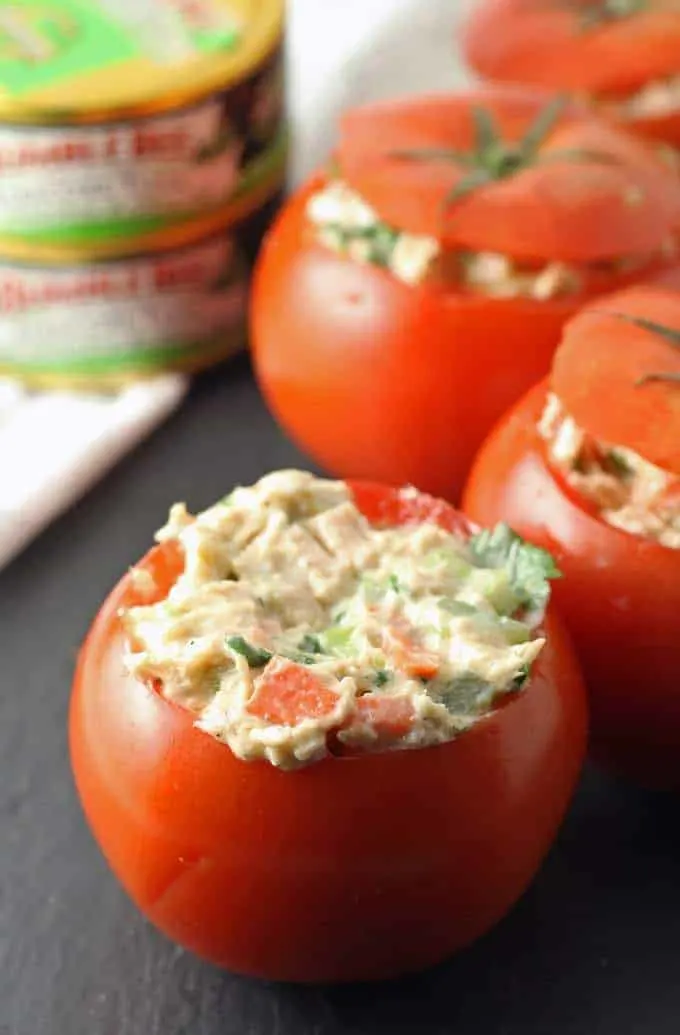 Jalapeno Tuna Stuffed Tomato Recipe - perfect for a quick lunch! | honeyandbirch.com #TunaStrong #CG