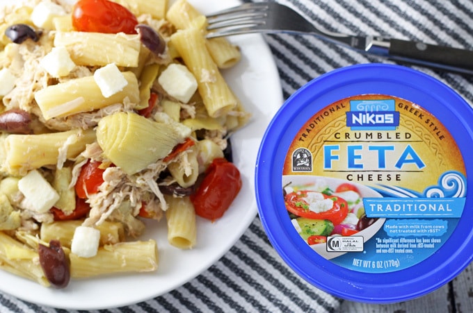 Healthy eating doesn’t have to be boring! Try this tasty One Pot Mediterranean Chicken Feta Pasta made with Nikos® feta. #NikosFeta #WaveOfFlavor