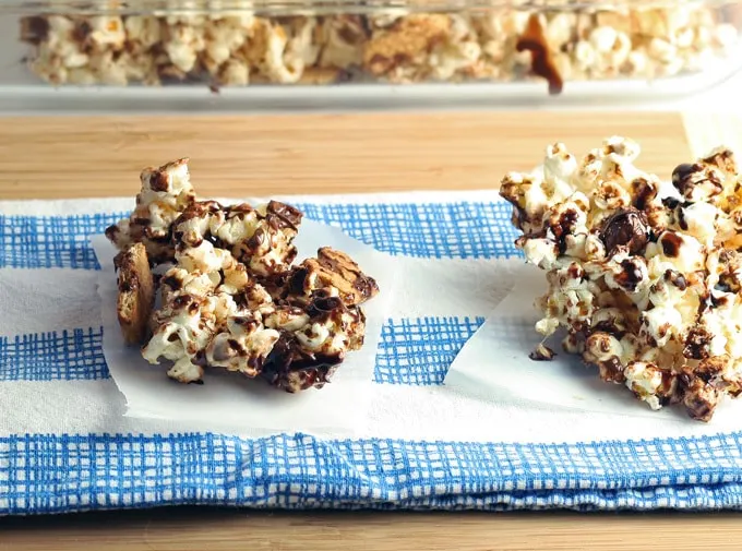 Smores Popcorn Bars at Craftaholics Anonymous