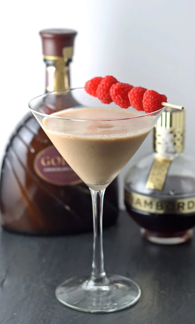 Chocolate Raspberry Martini | #cocktail honeyandbirch.com