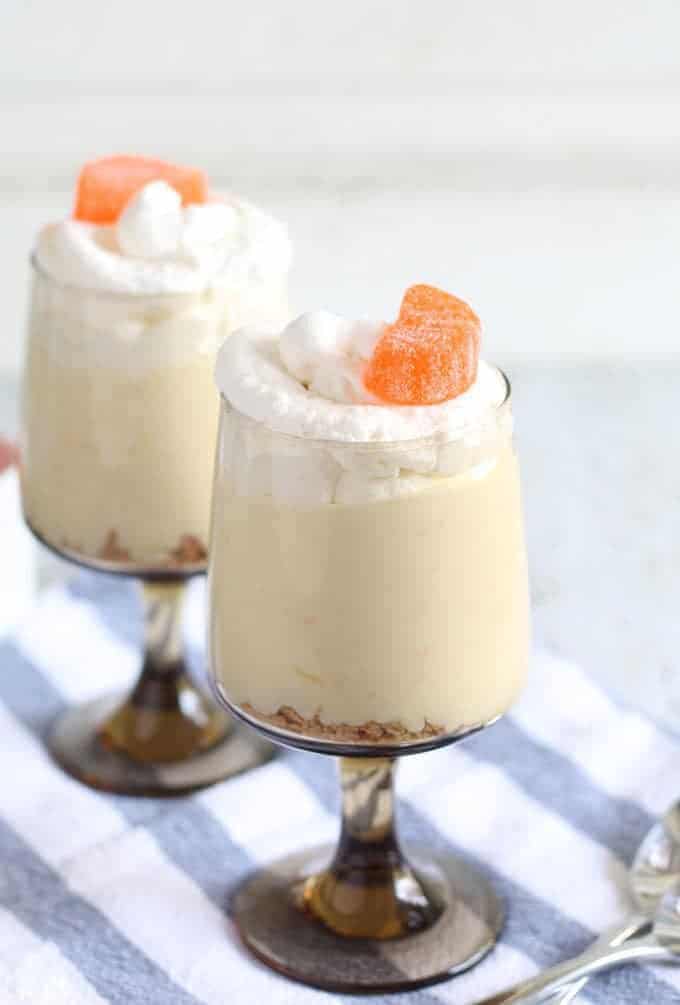 This no-bake dreamsicle cheesecake recipe is the best way to enjoy your favorite dessert (besides the real thing!) Perfect for summer!