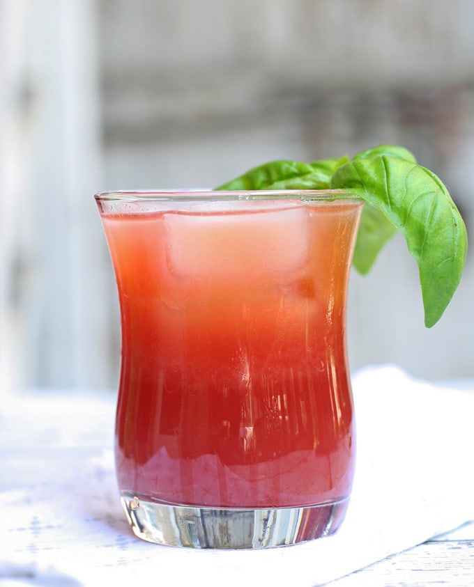 PAMA Sunrise Punch - perfect for summer parties! #PAMACelebrateSummer #sponsored | honeyandbirch.com