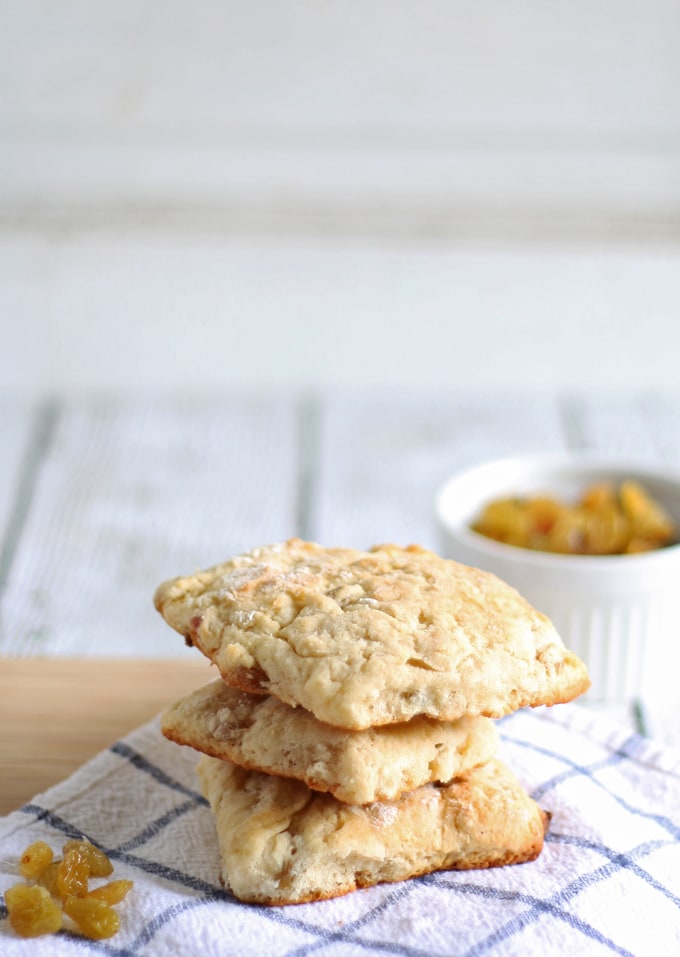 Golden Raisin Scones | honeyandbirch.com