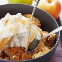 This apple cake sundae is a fun and easy fall dessert. Hot app