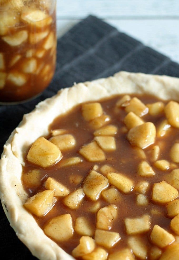 Homemade Apple Pie Filling - Perfect for Autumn Baking