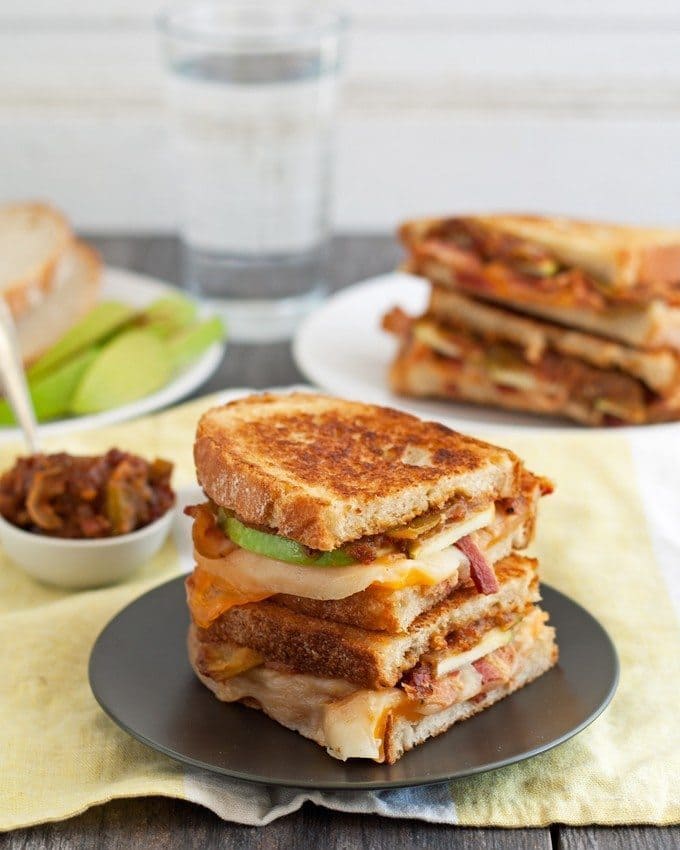 Spicy Apple Bacon Grilled Cheese Sandwiches - get ready to add some heat to your lunch with this delicious sandwich. The sweet and spicy apple relish is my favorite part! | honeyandbirch.com