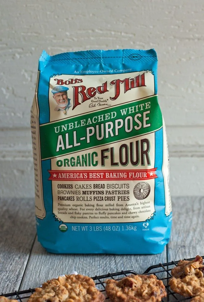 bag of bob's red mill flour