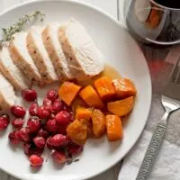 Thanksgiving dinner for two - if you can't join your family for Thanksgiving dinner, enjoy your own at home with this easy turkey breast dinner recipe! | honeyandbirch.com