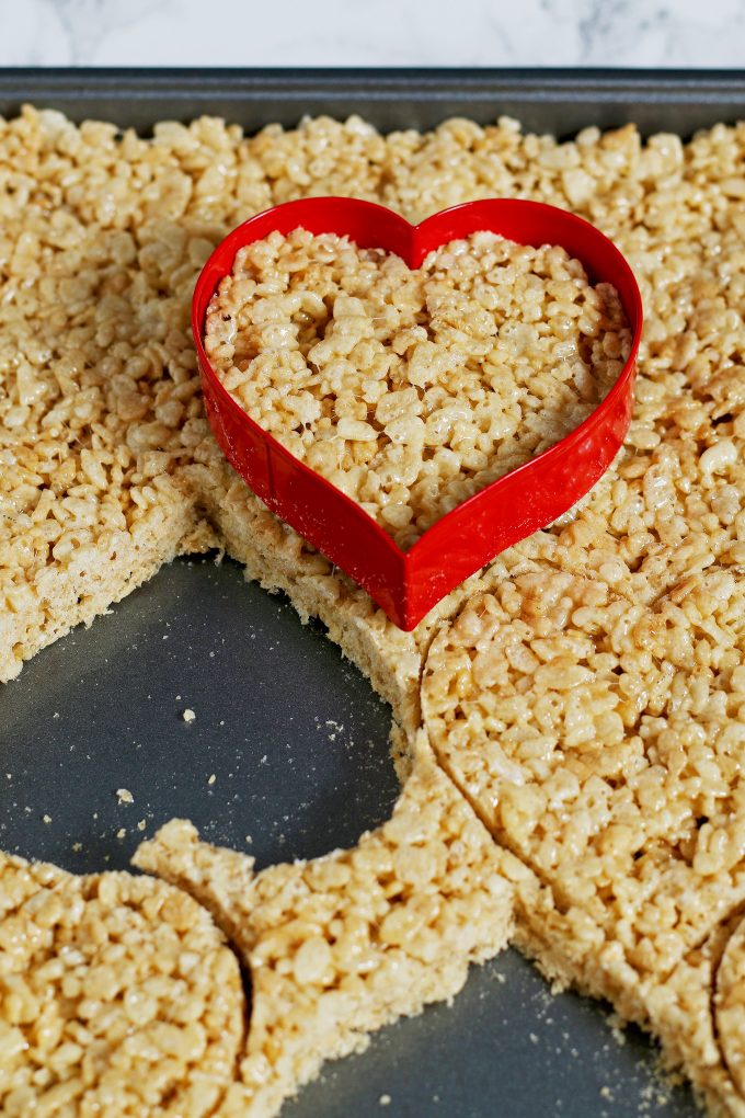 Heart Shaped Rice Krispie Pops » The Thirsty Feast by honey and birch