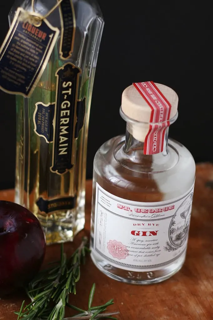 Rosemary's Plum gin cocktail is a blend of fresh ingredients and aromas. Thanks to the addition of fresh plum and St. Germain there is no need to add any additional sugar. Instead, I pair it with gin and rosemary for a fresh and herbaceous drink. | honeyandbirch.com
