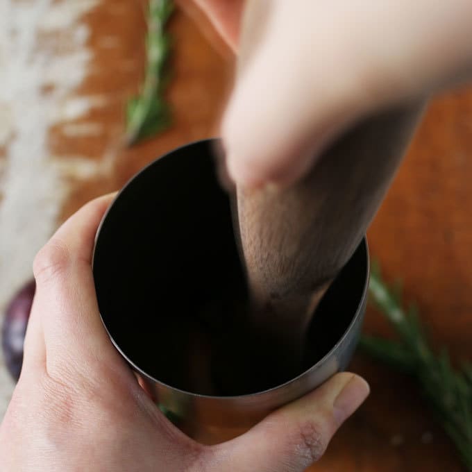 Rosemary's Plum gin cocktail is a blend of fresh ingredients and aromas. Thanks to the addition of fresh plum and St. Germain there is no need to add any additional sugar. Instead, I pair it with gin and rosemary for a fresh and herbaceous drink. | honeyandbirch.com