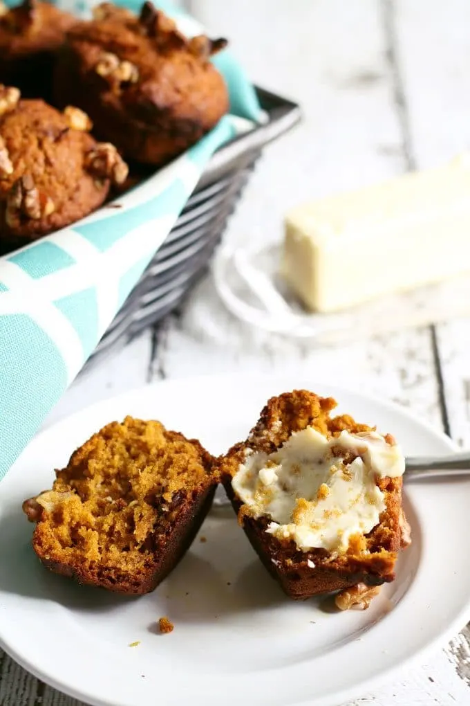 These pumpkin nut muffins are perfect when you are looking for a tasty fall breakfast! They are a great alternative to traditional banana nut muffins and are easy to make. | honeyandbirch.com