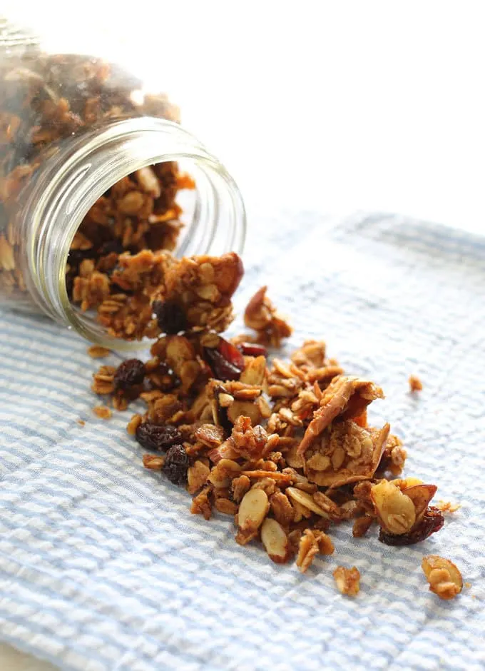 Apple cinnamon raisin granola is the perfect homemade snack or breakfast! It's super easy to make and delicious! | honeyandbirch.com