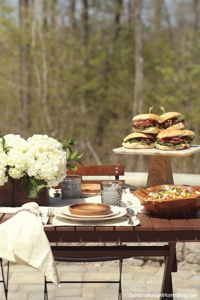 Al Fresco Dinner