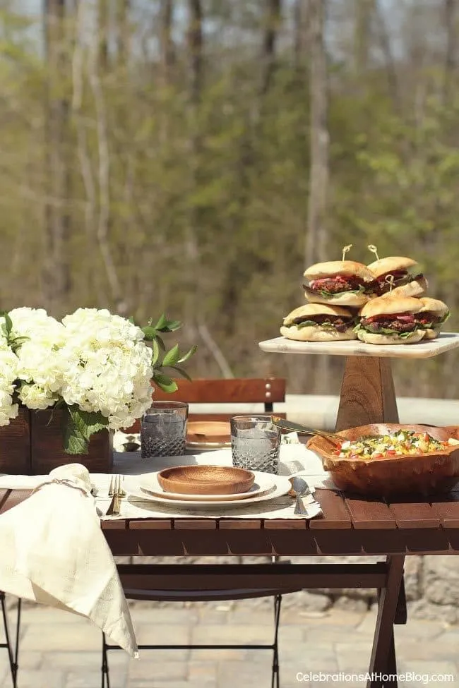 Al Fresco Dinner