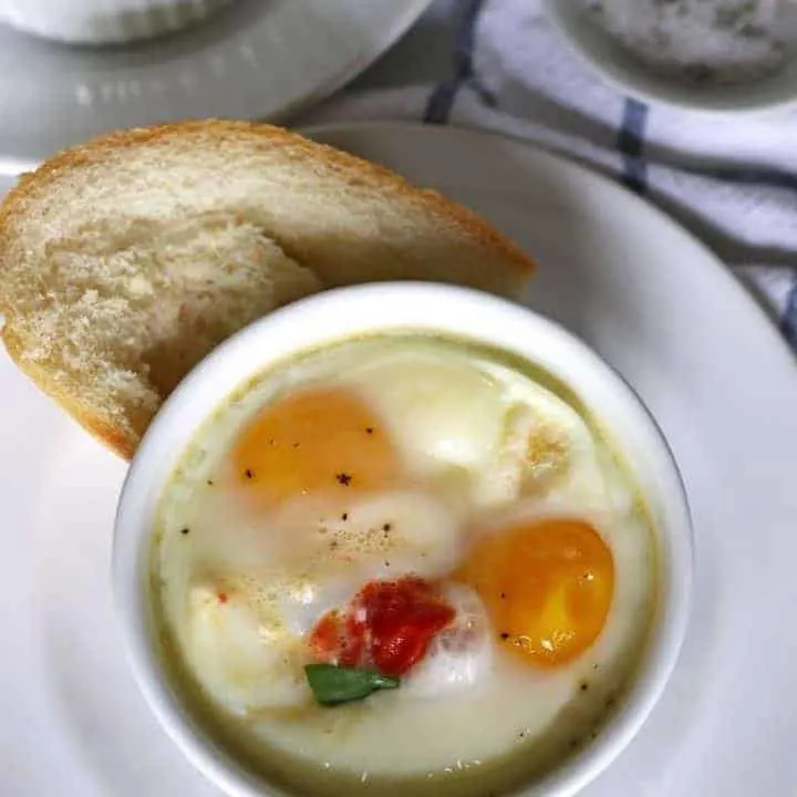 Caprese baked eggs only require 4 ingredients and a little salt and pepper. This easy recipe is going to become your go-to quick recipe for breakfast or brunch!