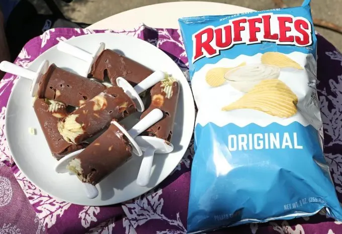 These Ruffles chocolate banana frozen pops are the perfect combination of salty and sweet! Add them to your summer backyard party menu!
