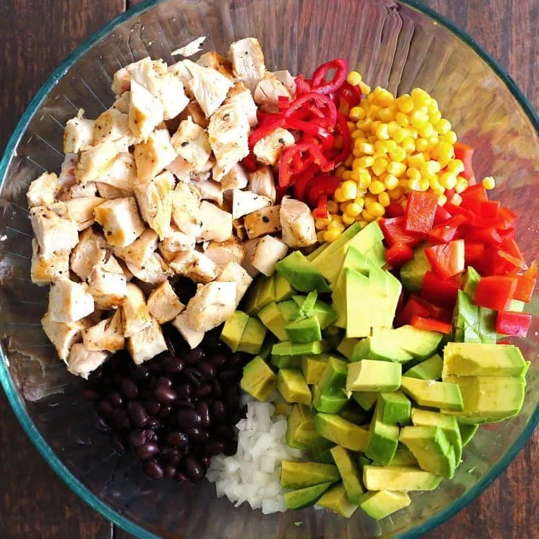 grilled chicken avocado salad ingredients