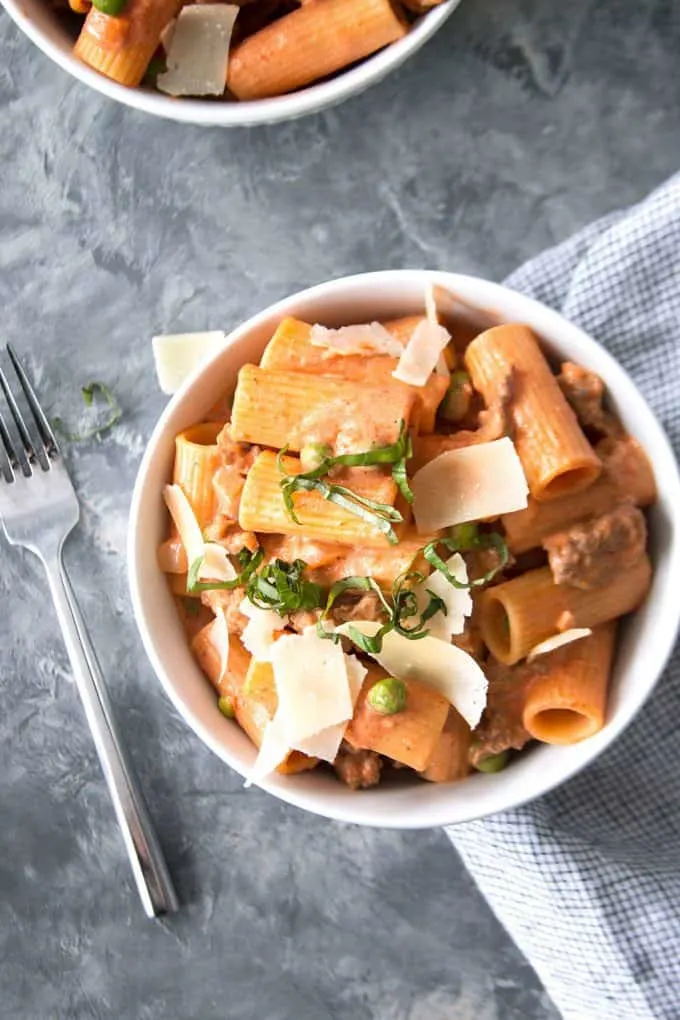 country-style rigatoni and a fork