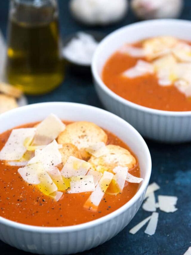 Roasted Garlic Tomato Soup Full of Flavor and Aroma