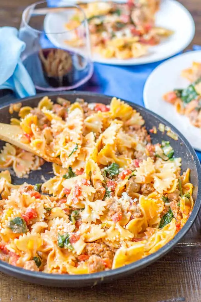 18 Easy Pasta Dinner Recipes - Sweet and Spicy Sausage Farfalle