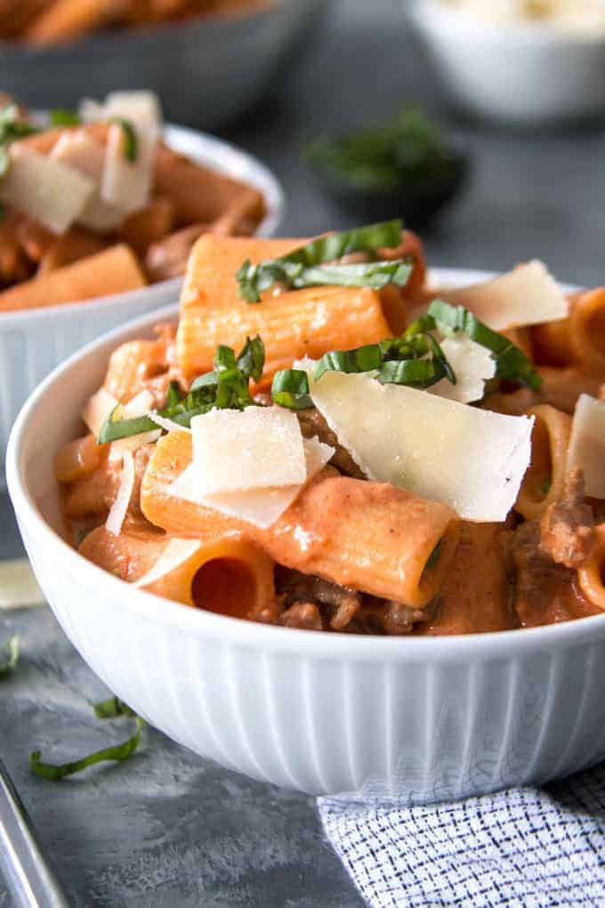 18 Easy Pasta Dinner Recipes - Country-Style Rigatoni