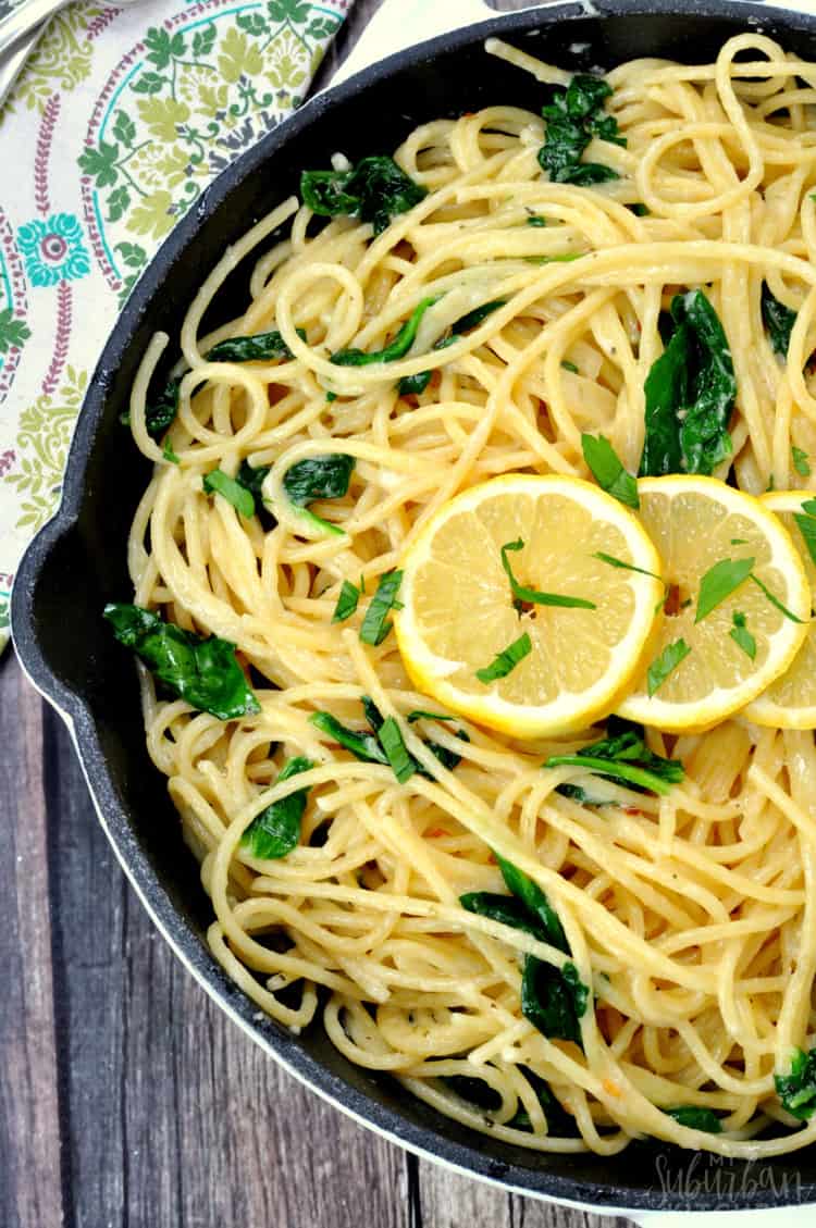 18 Easy Pasta Dinner Recipes - Easy Lemon Garlic Pasta