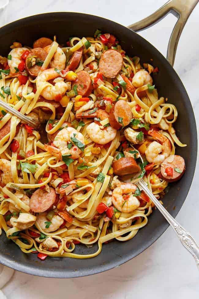 18 Easy Pasta Dinner Recipes - Cajun Jambalaya Pasta