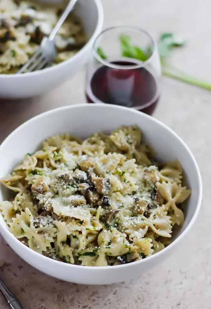18 Easy Pasta Dinner Recipes - Healthy Mushroom Pasta